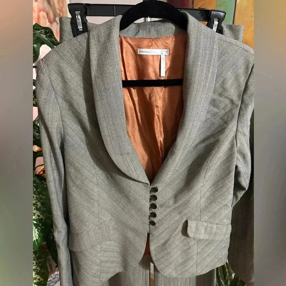 Classiques Entier pantsuits (2pcs)blazer size 12/ pants size 6 - Picture 6 of 15